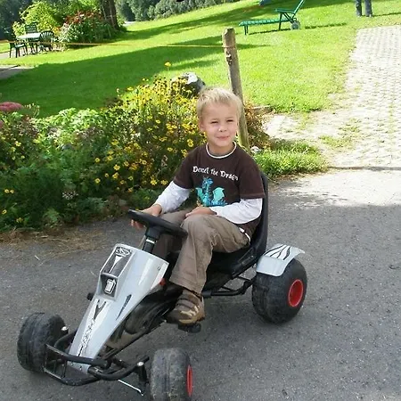 林登霍夫公寓 公寓 *